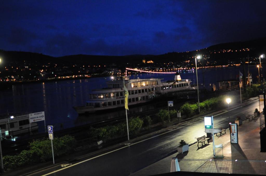 Hotel Krone Ruedesheim Rüdesheim am Rhein Dış mekan fotoğraf