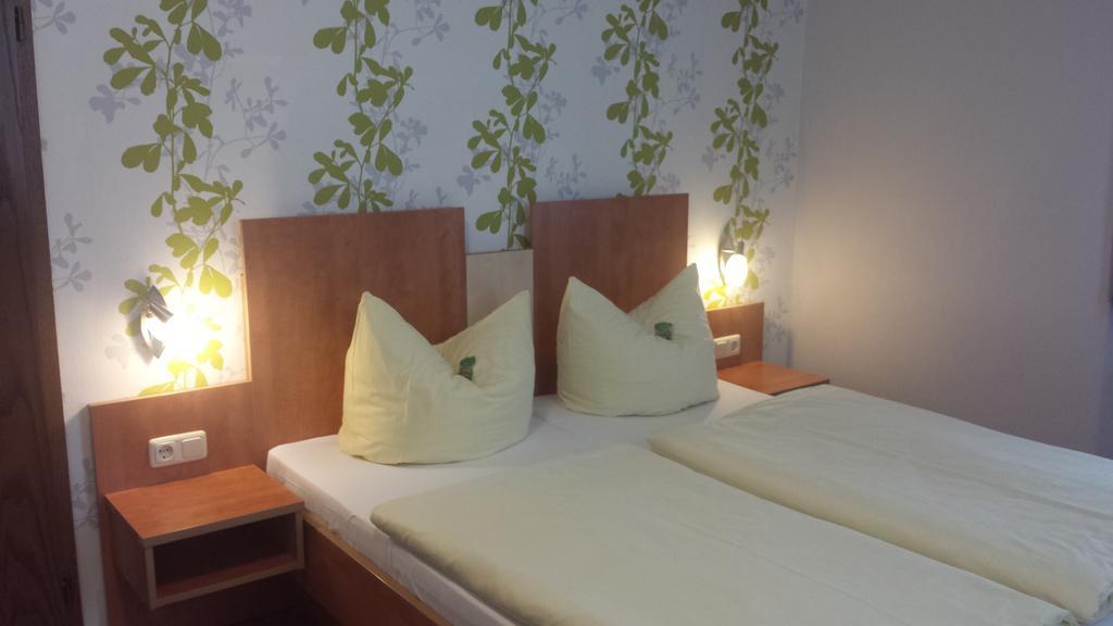Hotel Krone Ruedesheim Rüdesheim am Rhein Dış mekan fotoğraf